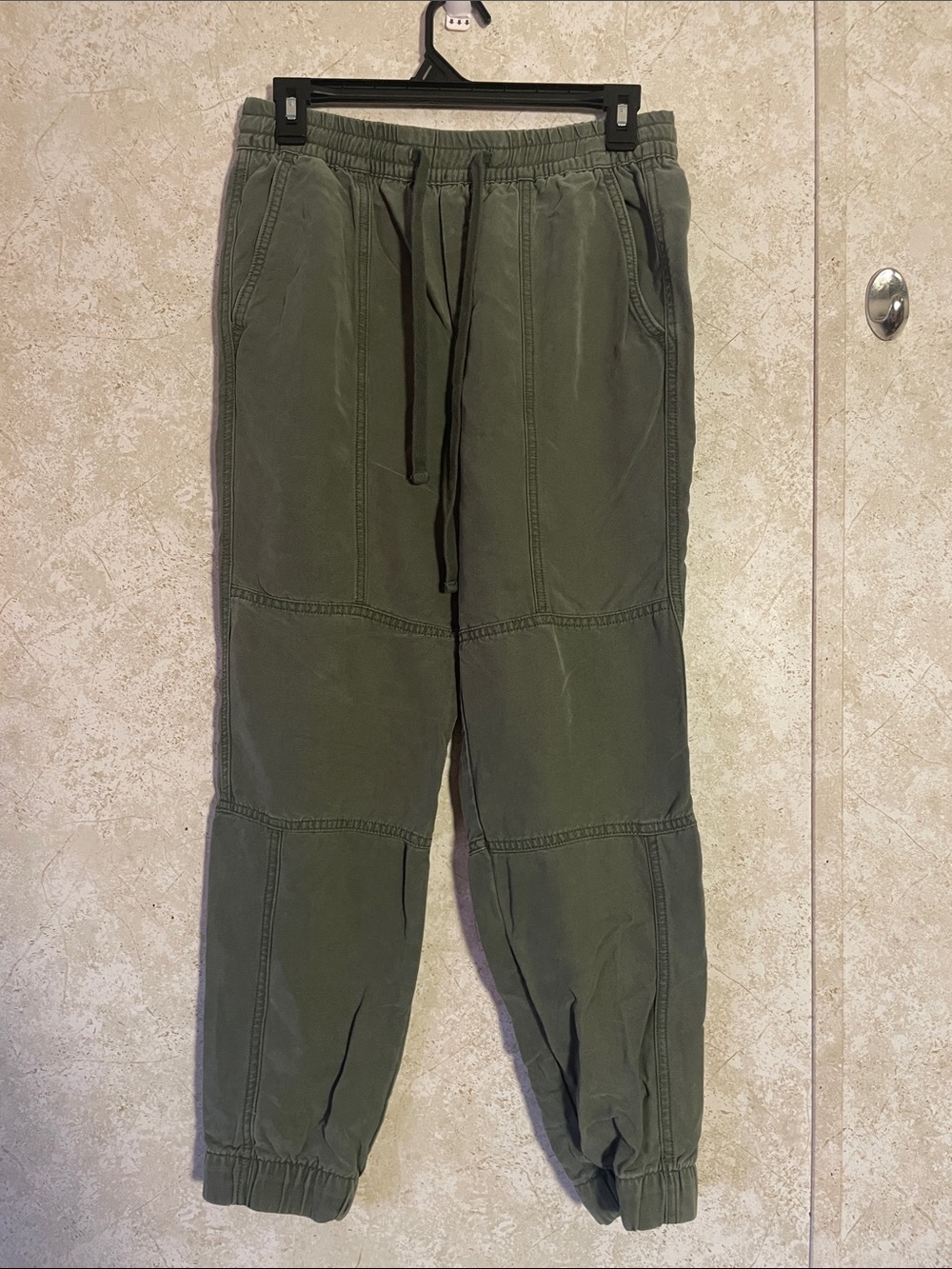 Women’s Gap Olive Green Lyocell Drawstring Ankle Cropped Pants Pockets Size XS